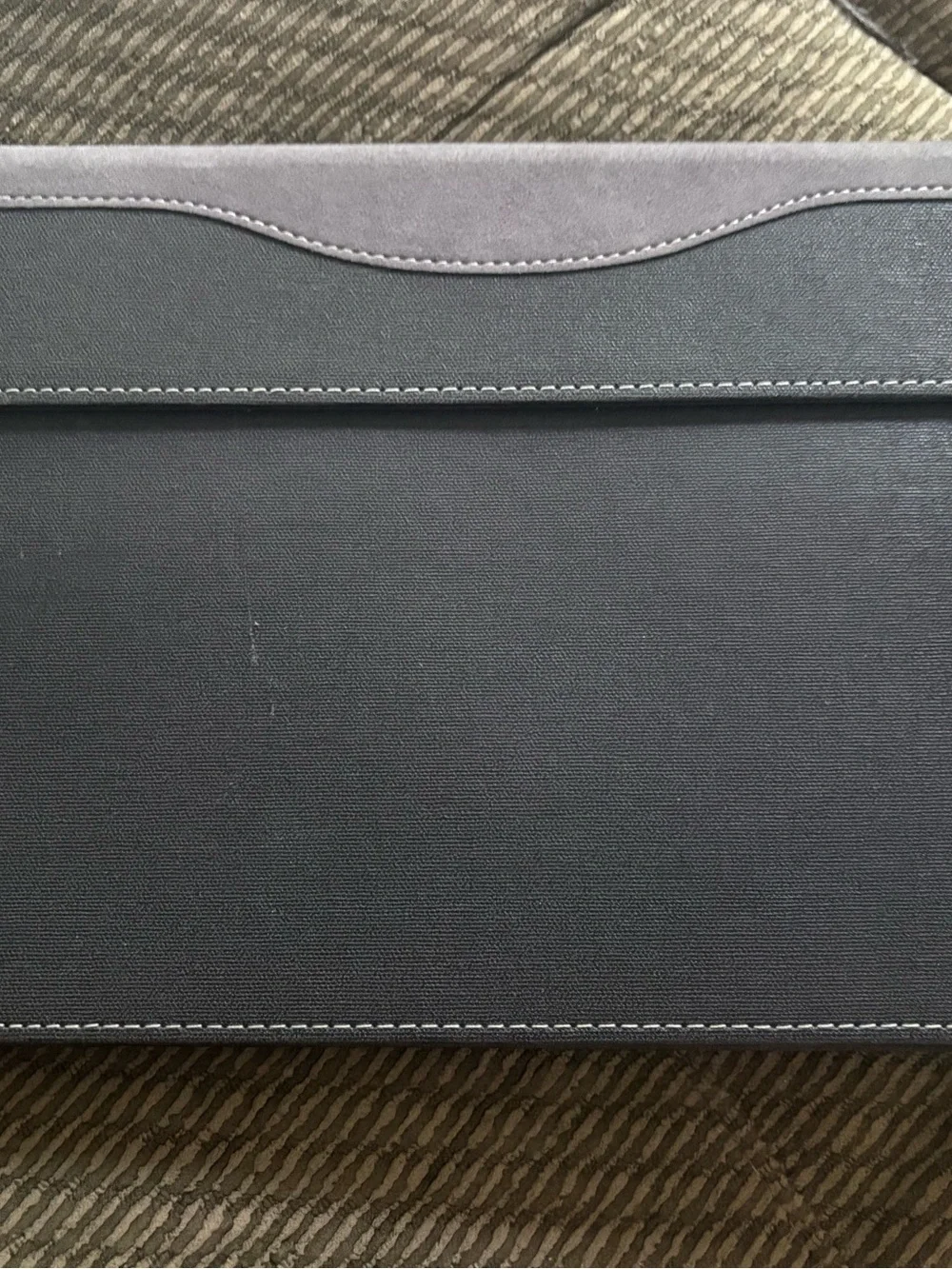 Samsung Galaxy Chromebook 2 13.3” QLED Full HD Touchscreen w/ case